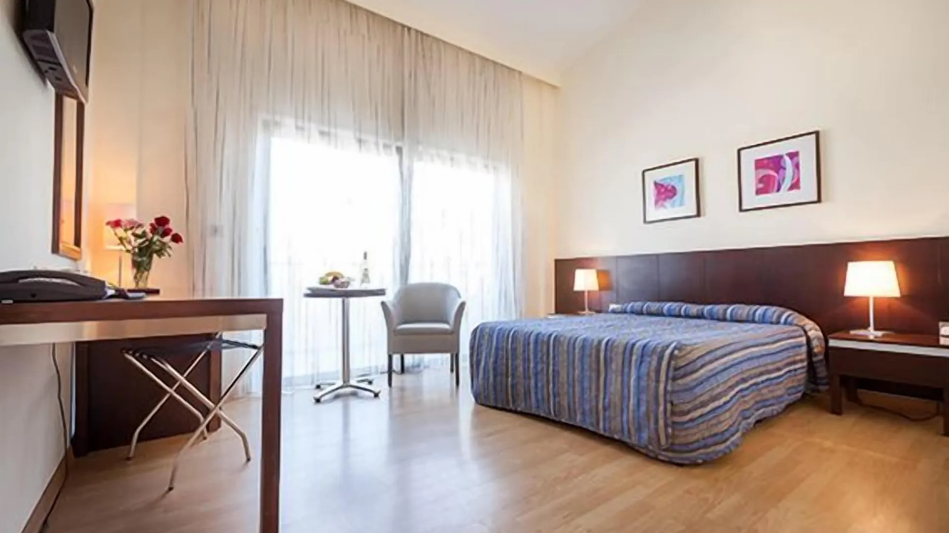 Crown Resorts Henipa Larnaca 3*,  Cyprus